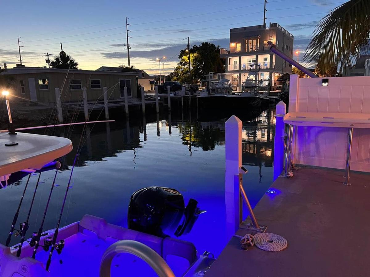 Casa Blue Pelican. マラソン エクステリア 写真