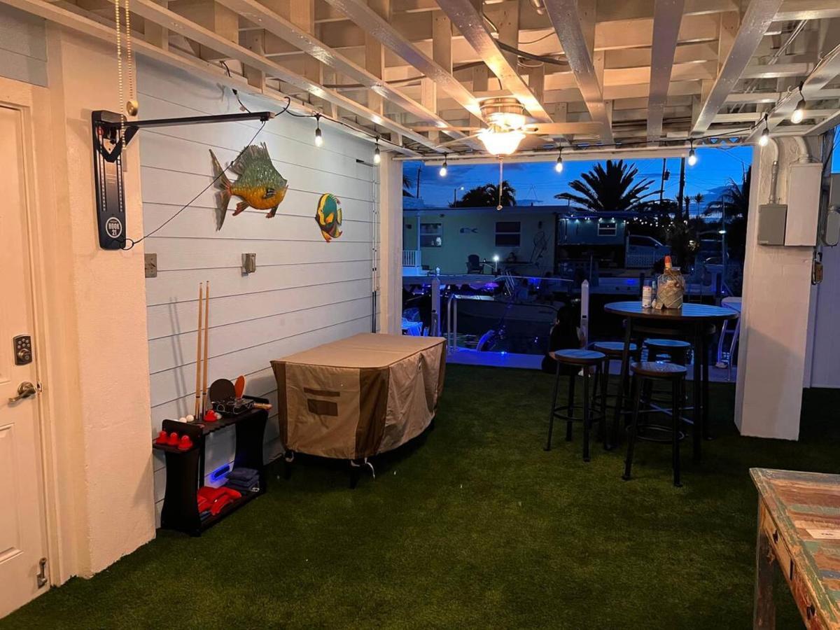 Casa Blue Pelican. マラソン エクステリア 写真